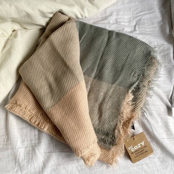 MWT Just Cozy Pink & Grey Blanket Scarf - Picture 1 of 4
